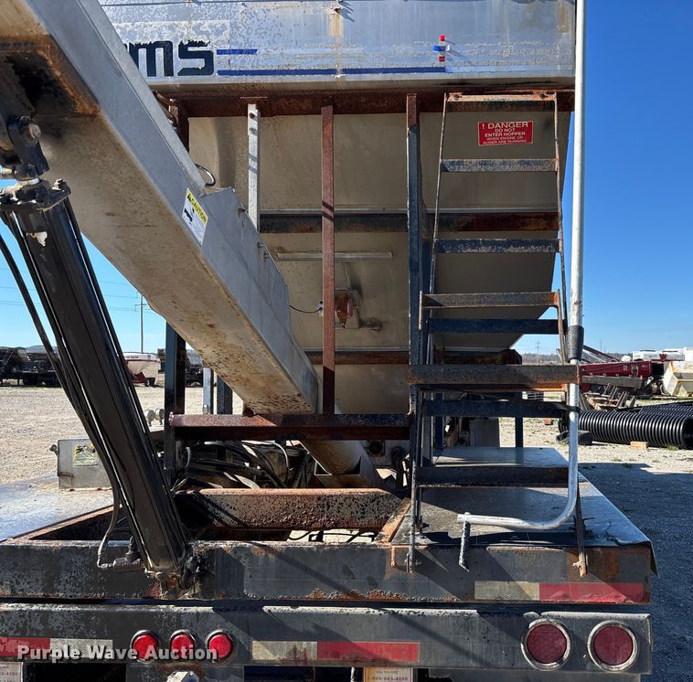image for item FI1630 2014 Magnolia Adams fertilizer tender trailer