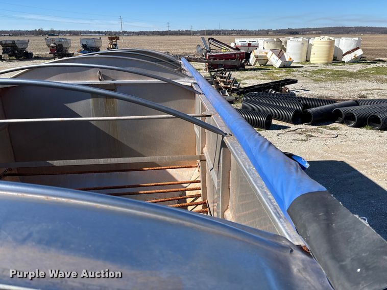 image for item FI1630 2014 Magnolia Adams fertilizer tender trailer