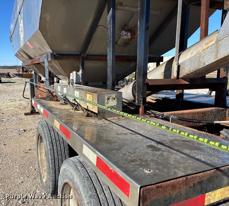 image for item FI1630 2014 Magnolia Adams fertilizer tender trailer