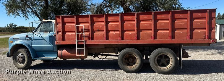image for item NA9823 1972 Chevrolet C/50 grain truck