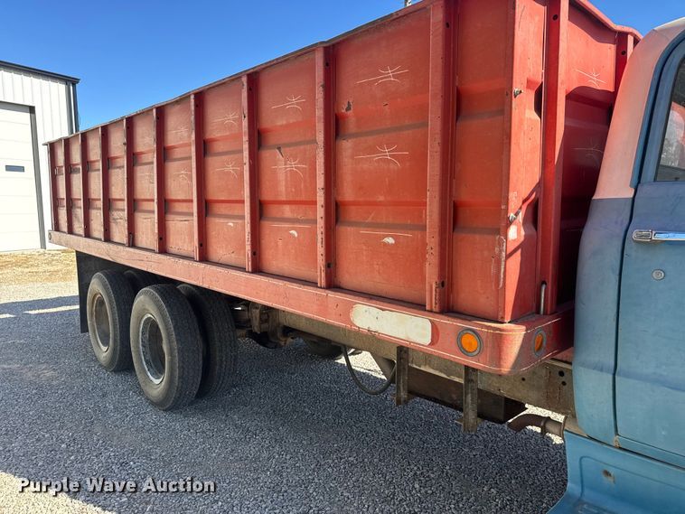 image for item NA9823 1972 Chevrolet C/50 grain truck