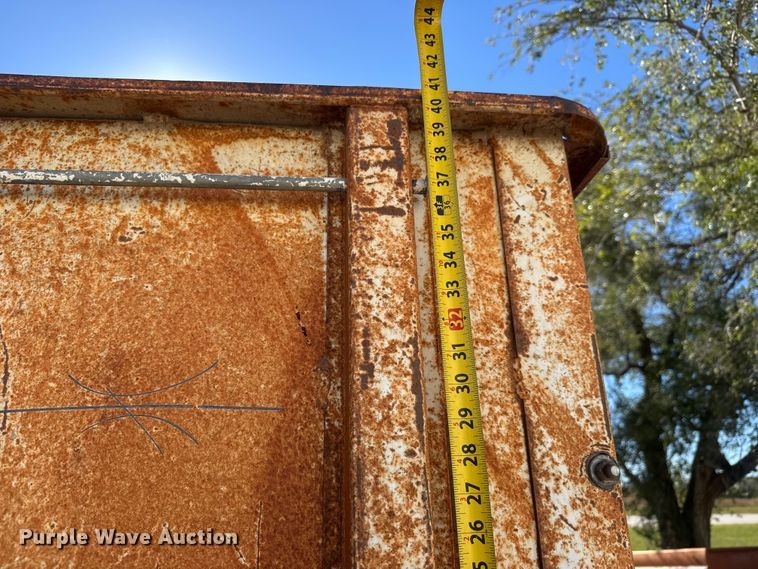 image for item NA9823 1972 Chevrolet C/50 grain truck