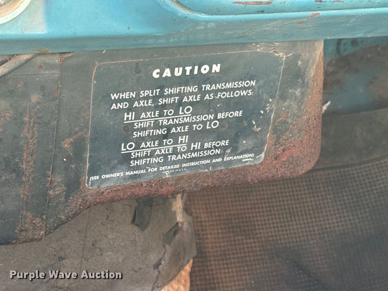 image for item NA9823 1972 Chevrolet C/50 grain truck