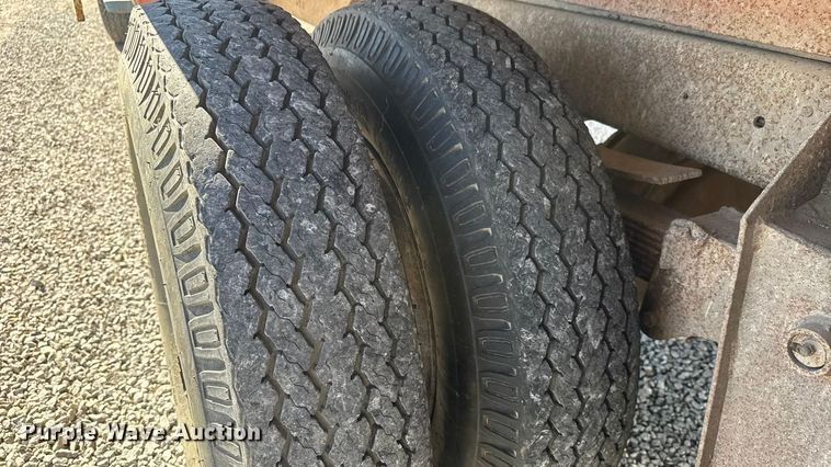 image for item NA9823 1972 Chevrolet C/50 grain truck