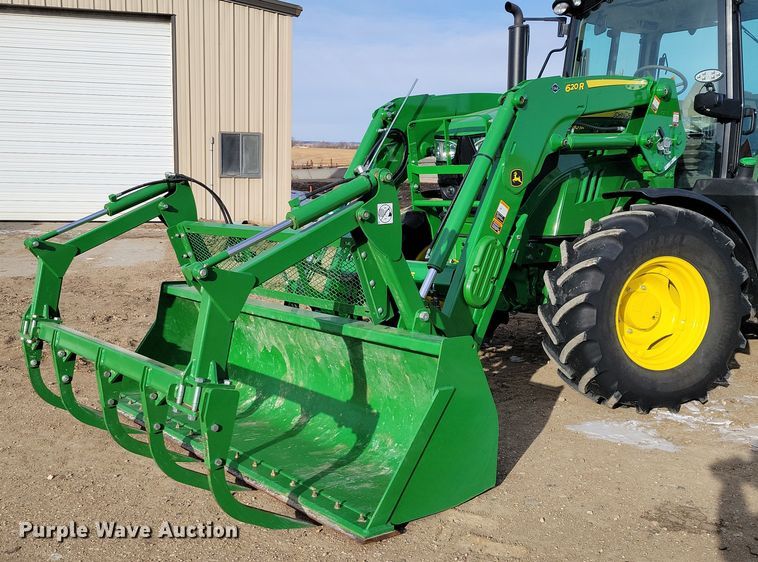 image for item NO9893 John Deere 620R loader