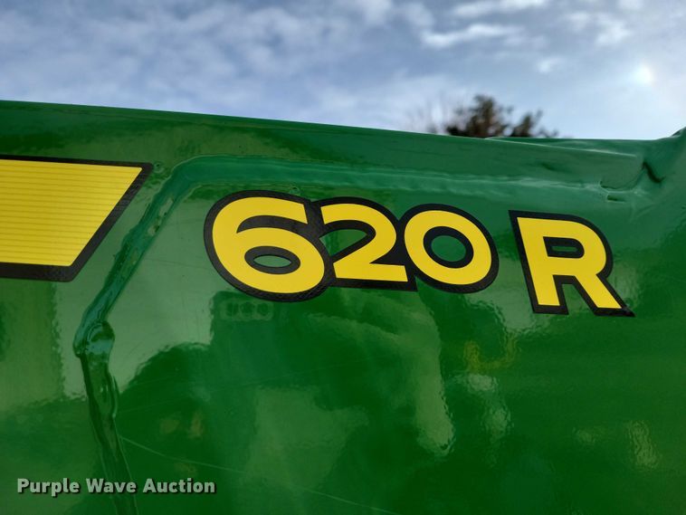 image for item NO9893 John Deere 620R loader