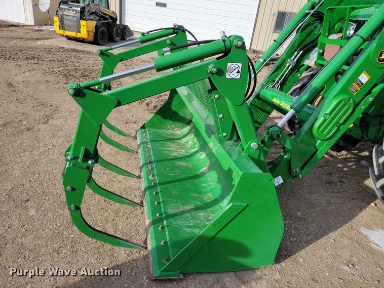 image for item NO9893 John Deere 620R loader