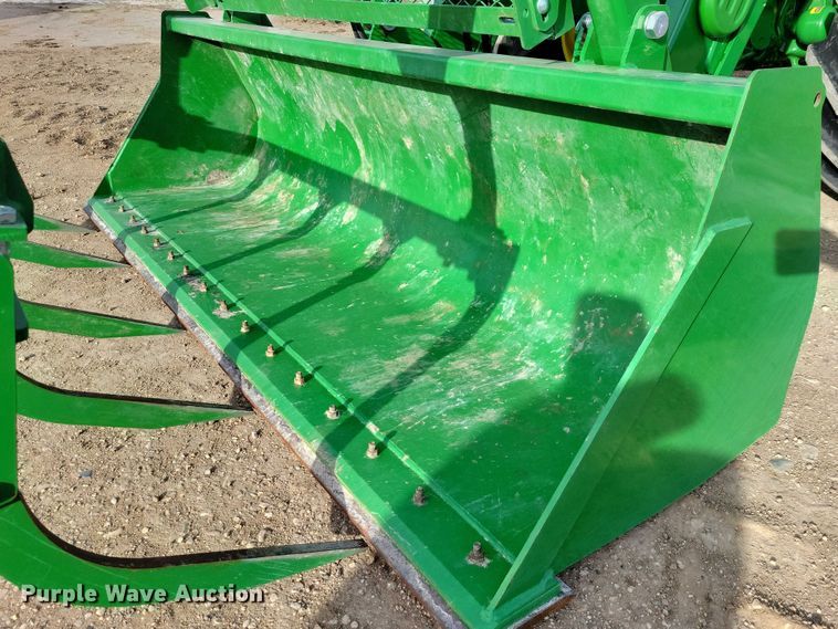 image for item NO9893 John Deere 620R loader
