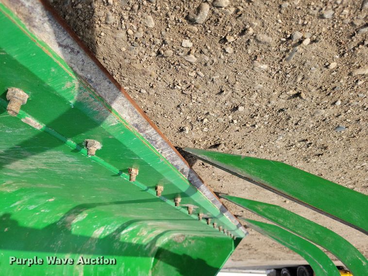 image for item NO9893 John Deere 620R loader