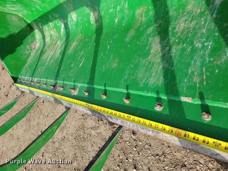 image for item NO9893 John Deere 620R loader
