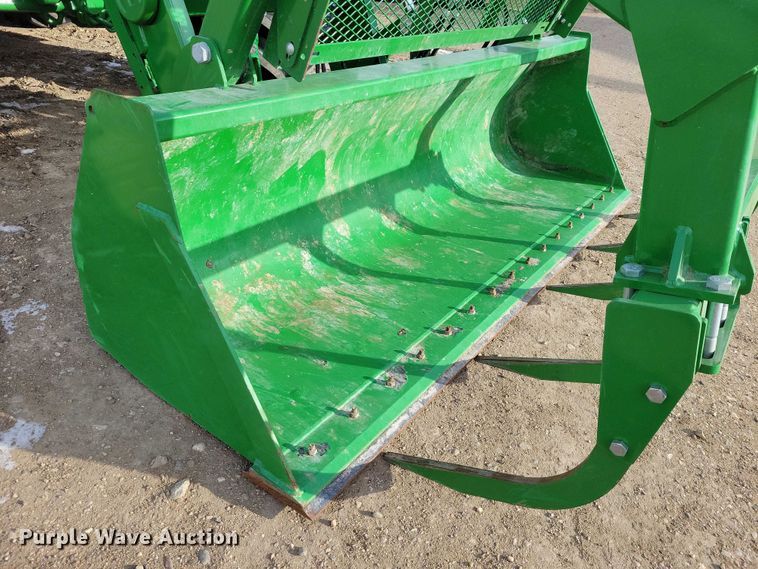 image for item NO9893 John Deere 620R loader