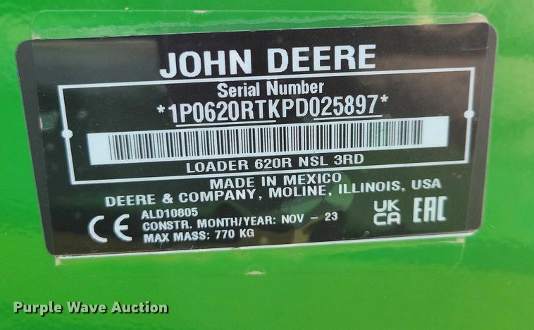 image for item NO9893 John Deere 620R loader