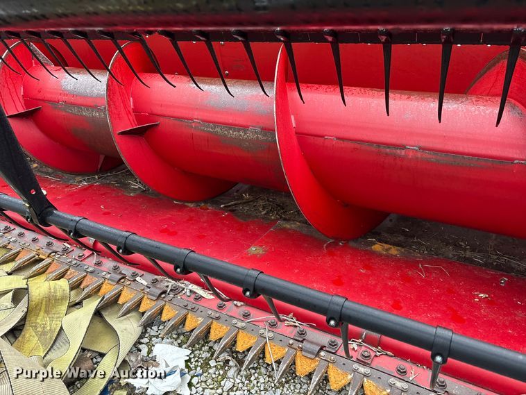 image for item YA1884 2005 Case IH 1020 flex draper head