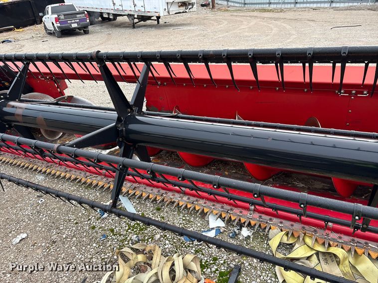 image for item YA1884 2005 Case IH 1020 flex draper head