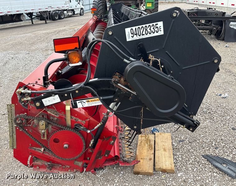 image for item YA1884 2005 Case IH 1020 flex draper head