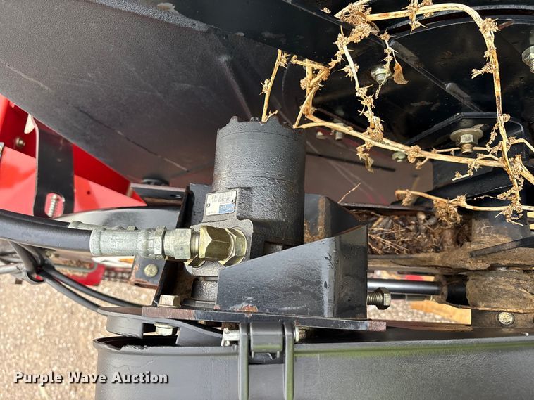 image for item YA1884 2005 Case IH 1020 flex draper head