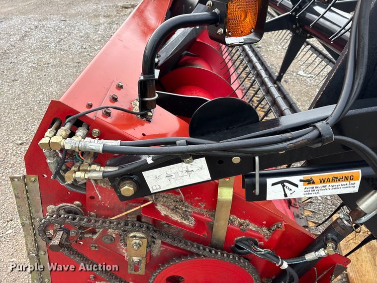 image for item YA1884 2005 Case IH 1020 flex draper head