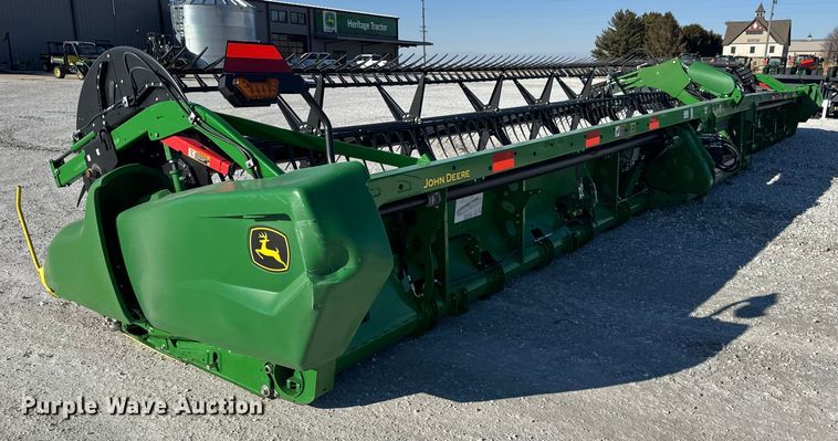 image for item YA1942 2023 John Deere RD45F flex draper head