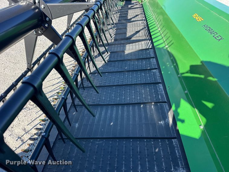 image for item YA1942 2023 John Deere RD45F flex draper head