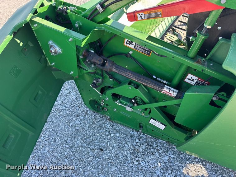 image for item YA1942 2023 John Deere RD45F flex draper head