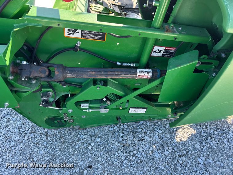 image for item YA1942 2023 John Deere RD45F flex draper head
