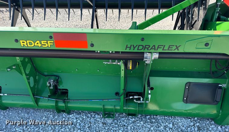 image for item YA1942 2023 John Deere RD45F flex draper head