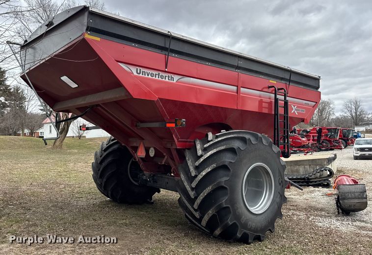 image for item YA1965 2024 Unverferth 1119 grain cart