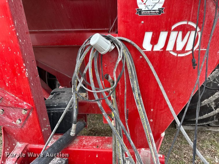 image for item YA1965 2024 Unverferth 1119 grain cart