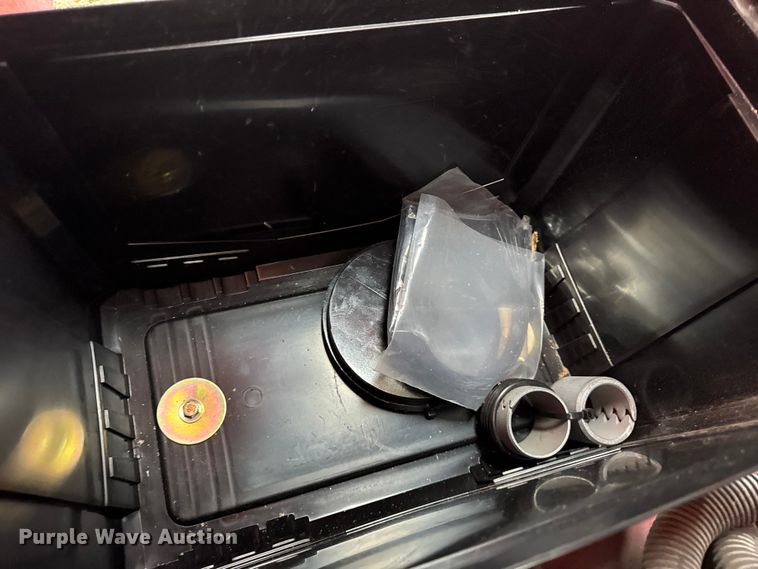 image for item YA1965 2024 Unverferth 1119 grain cart