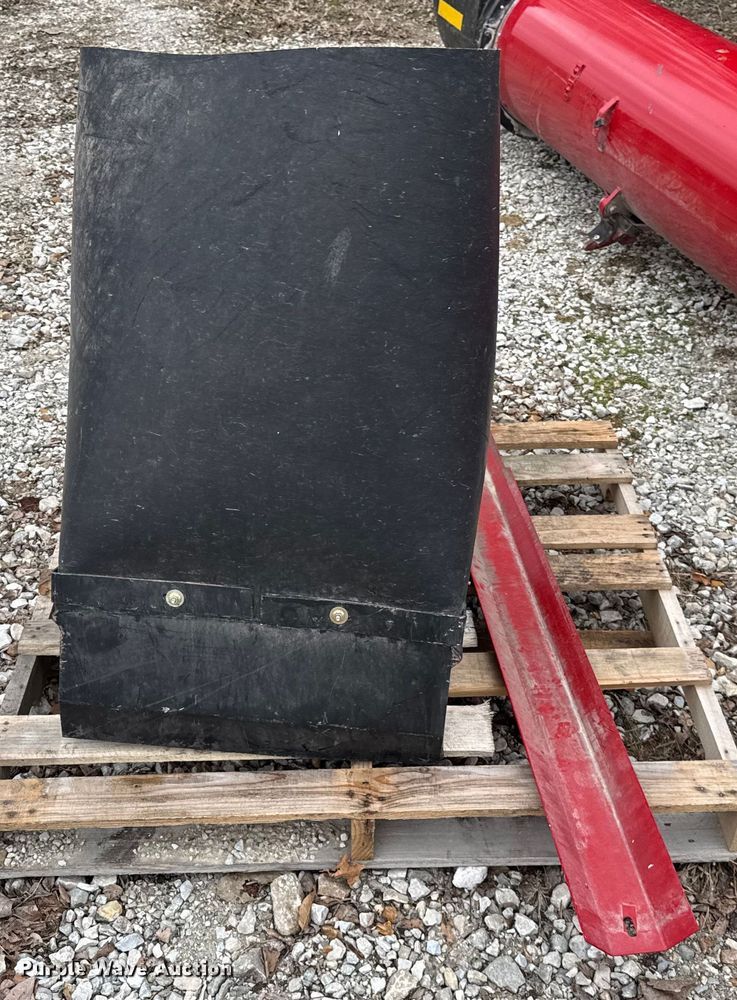 image for item YA1965 2024 Unverferth 1119 grain cart