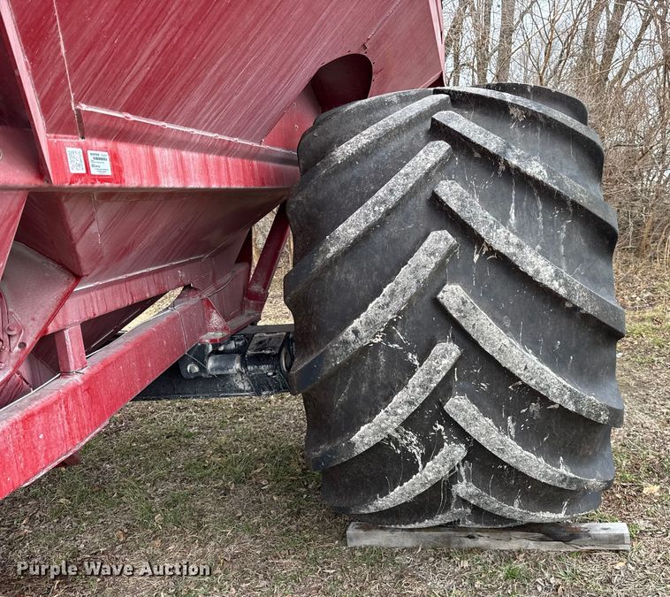 image for item YA1965 2024 Unverferth 1119 grain cart