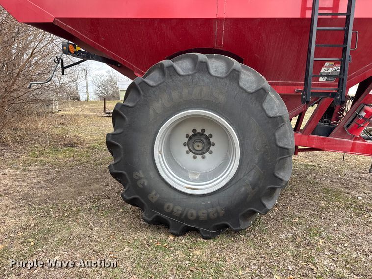 image for item YA1965 2024 Unverferth 1119 grain cart