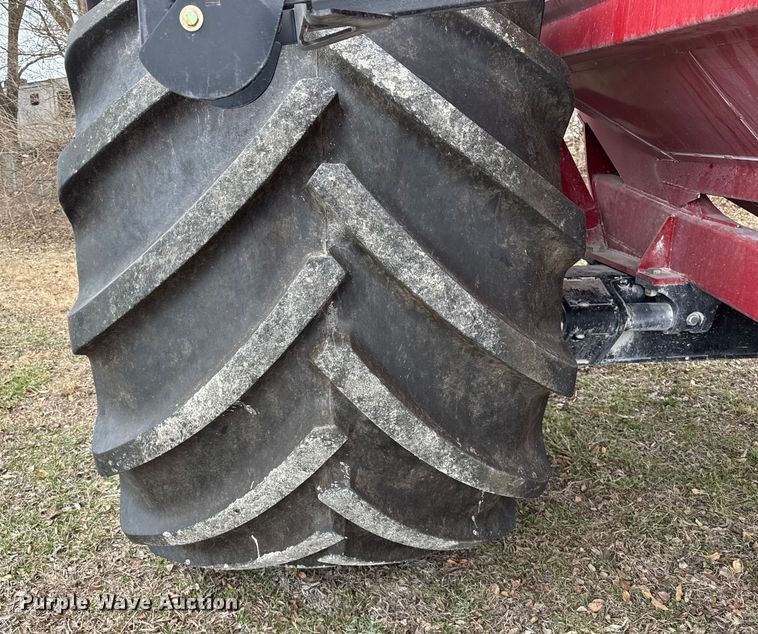 image for item YA1965 2024 Unverferth 1119 grain cart