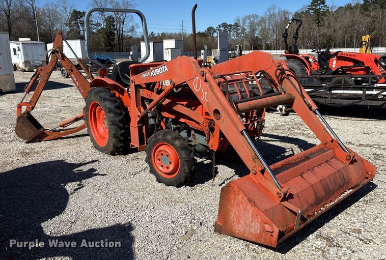 image for item YA1972 Kubota L2350 MFWD tractor