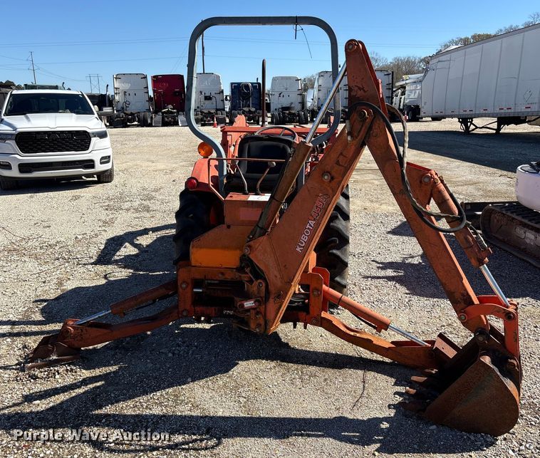 image for item YA1972 Kubota L2350 MFWD tractor
