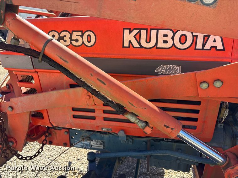 image for item YA1972 Kubota L2350 MFWD tractor