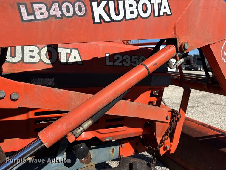 image for item YA1972 Kubota L2350 MFWD tractor