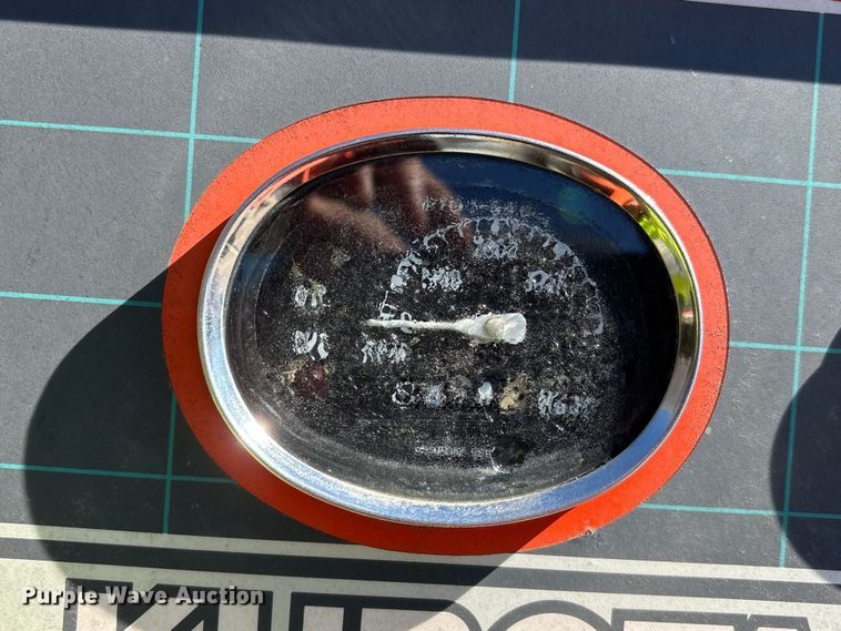 image for item YA1972 Kubota L2350 MFWD tractor