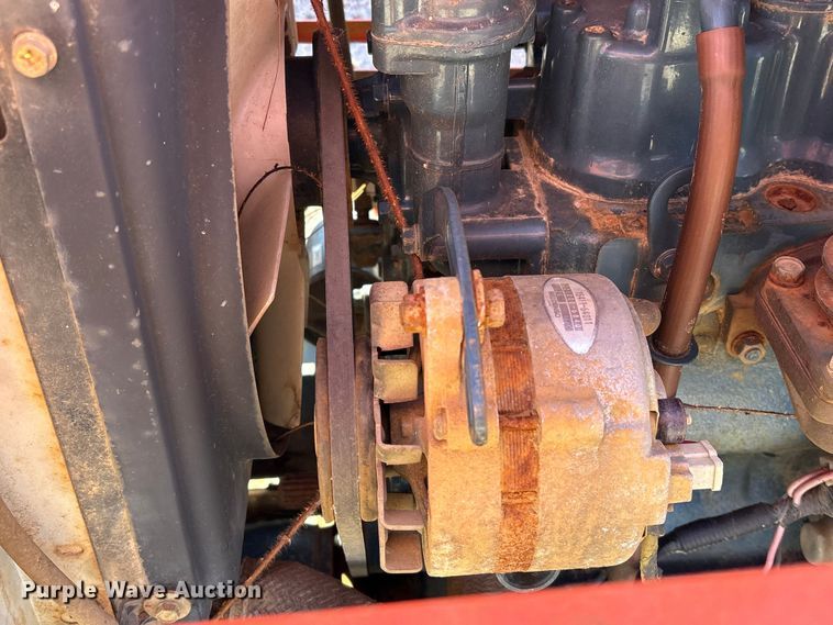 image for item YA1972 Kubota L2350 MFWD tractor