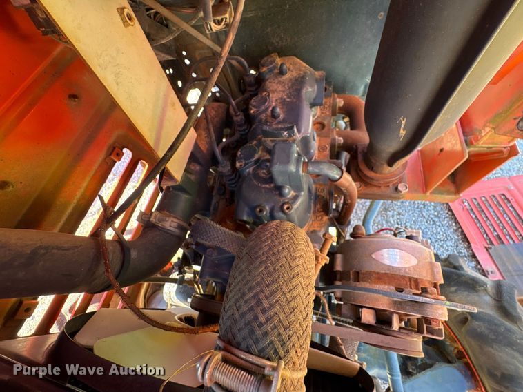 image for item YA1972 Kubota L2350 MFWD tractor