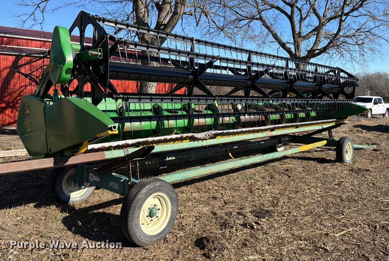 image for item YA1980 2003 John Deere 625F flex draper head