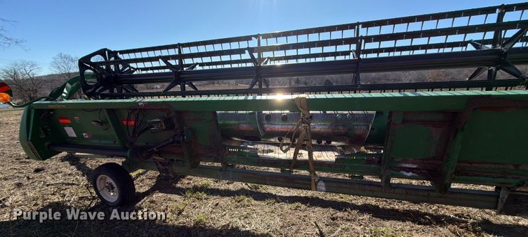 image for item YA1980 2003 John Deere 625F flex draper head