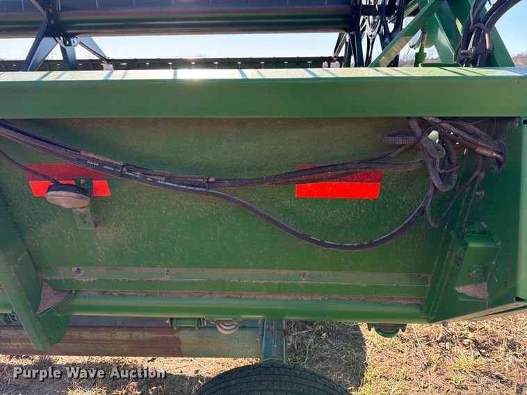 image for item YA1980 2003 John Deere 625F flex draper head