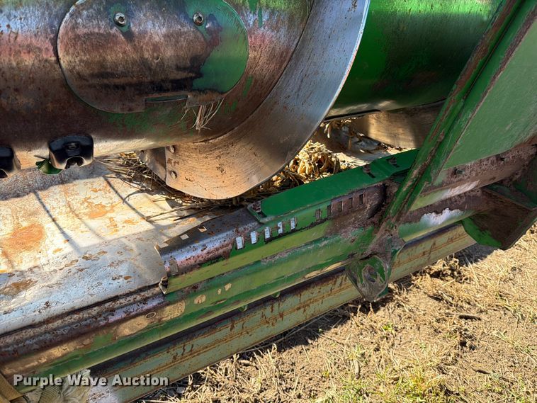 image for item YA1980 2003 John Deere 625F flex draper head