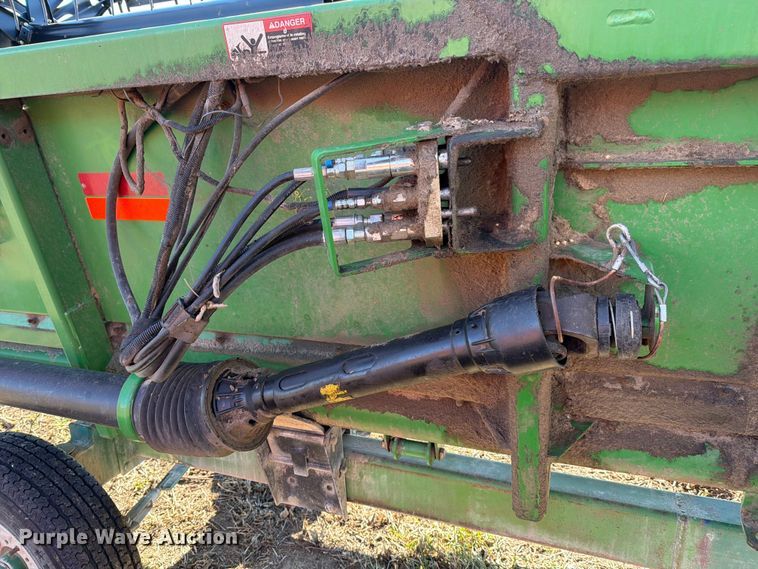 image for item YA1980 2003 John Deere 625F flex draper head