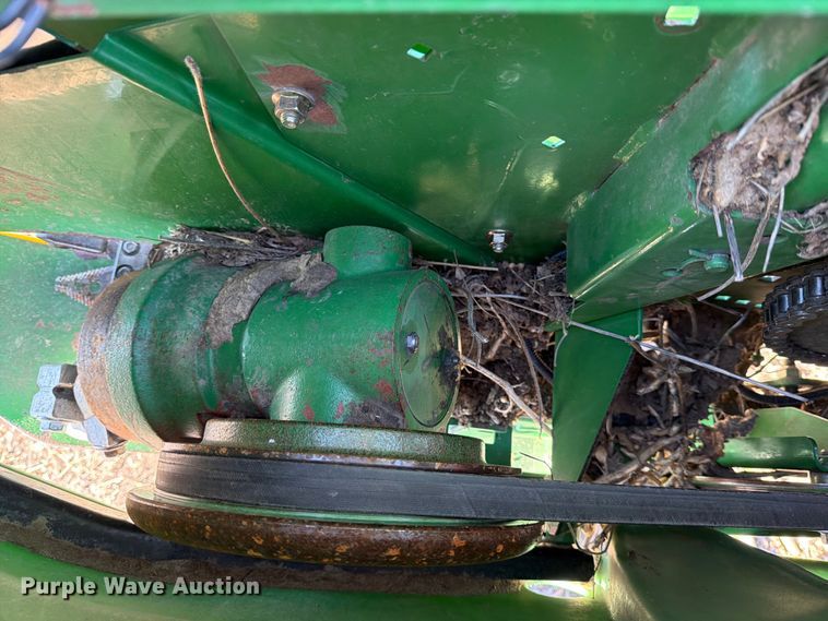 image for item YA1980 2003 John Deere 625F flex draper head