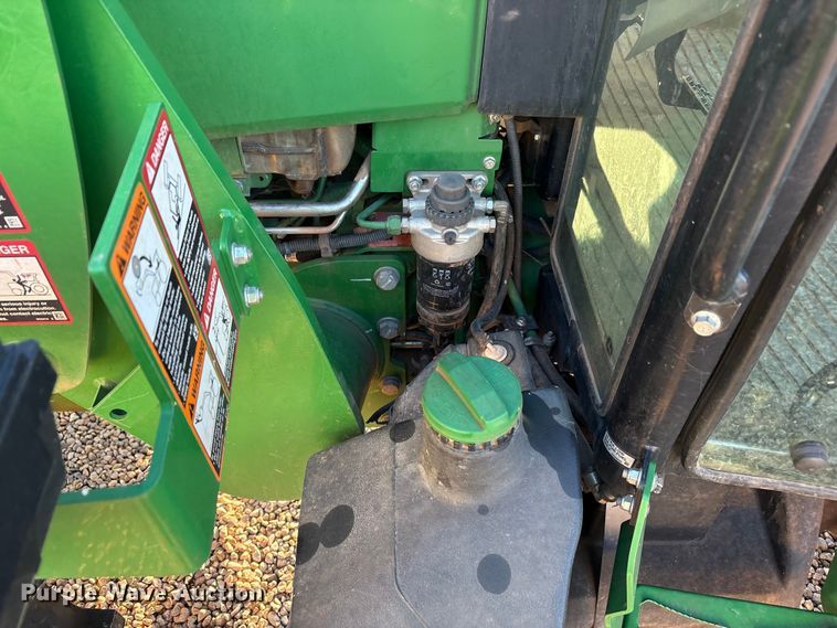 image for item YA1981 2022 John Deere 5100E MFWD tractor