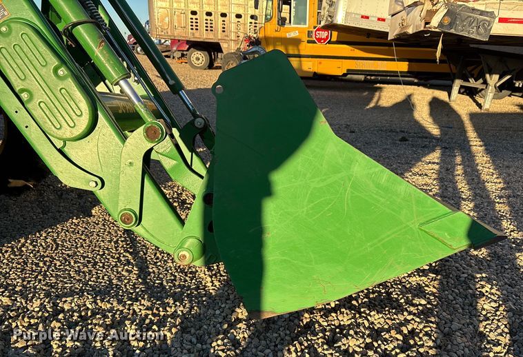 image for item YA1981 2022 John Deere 5100E MFWD tractor