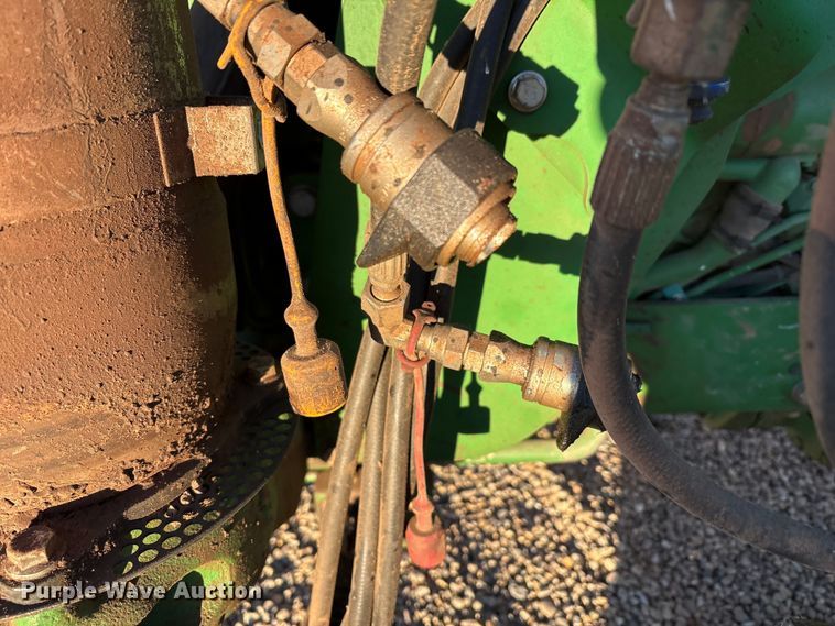 image for item YA1981 2022 John Deere 5100E MFWD tractor