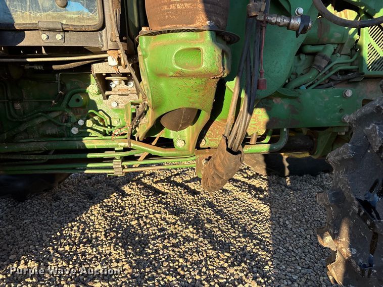 image for item YA1981 2022 John Deere 5100E MFWD tractor